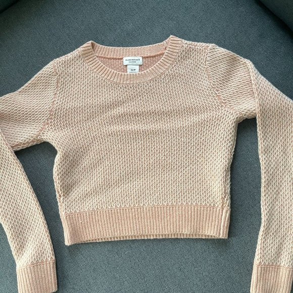 Club Monaco Light Pink Preppy Cropped Cashmere sweater - Picture 4 of 7